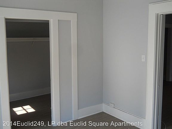 5th image of 249 N Euclid Ave APT 201