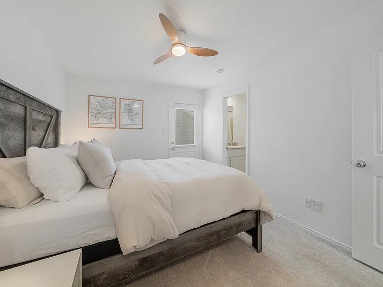 8746 Texas Risinger Dr — Photo 13