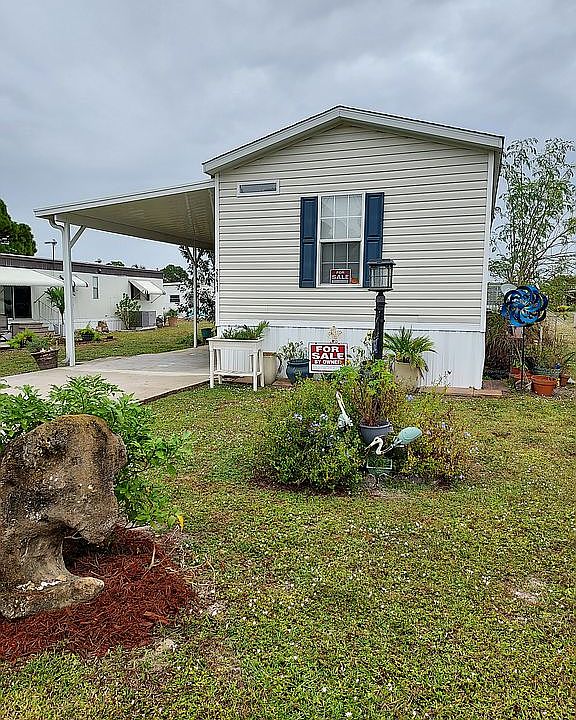 1st image of 27627 Hoenie Dr