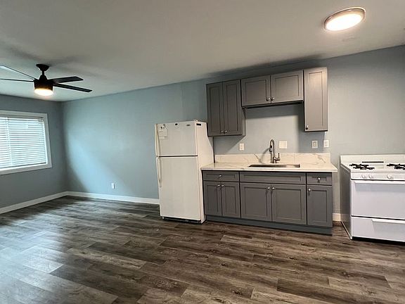 2nd image of 3368 Louise St #F