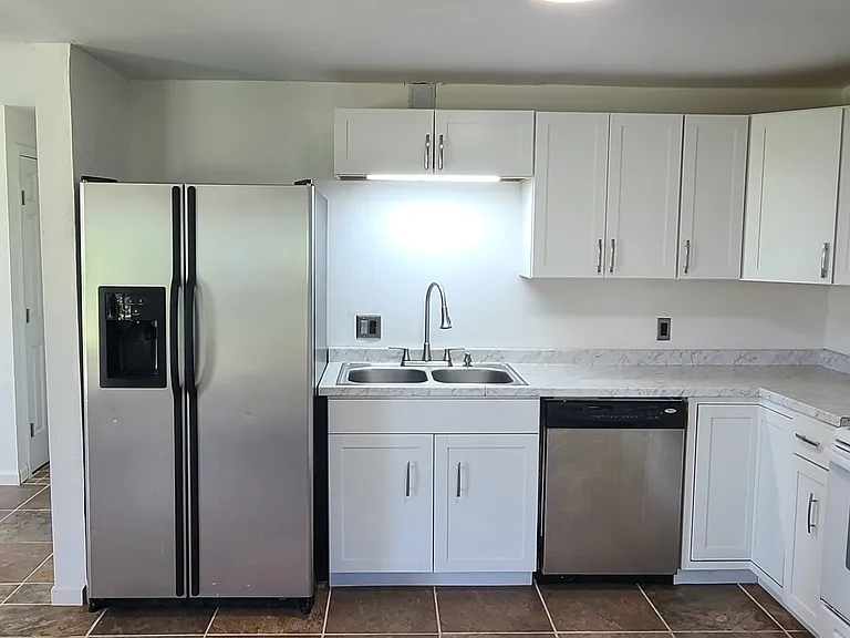3779 Winchester Ave #B — Photo 2