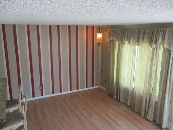 3rd image of 9619 Lost Forest Dr