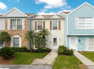 16110 Rambling Vine Dr W, Tampa, FL 33624