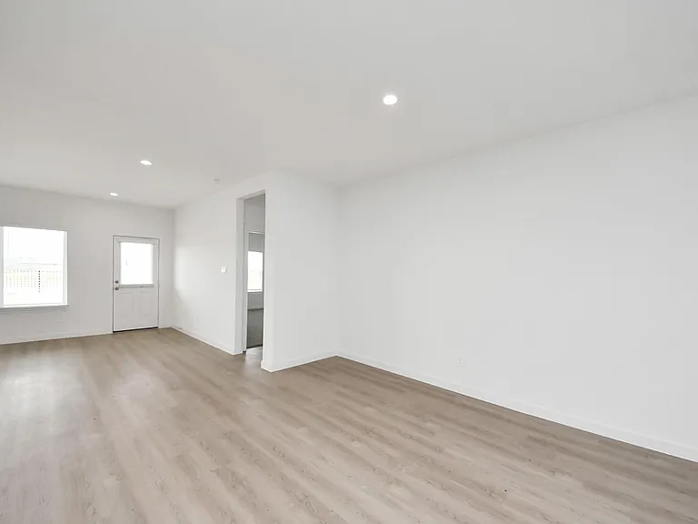 8550 Tropical Breeze Way — Photo 23