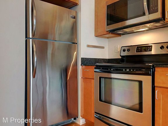 5th image of 888 7th St Unit 309