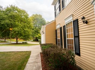 310 Barrington Dr E, Roswell, GA 30076