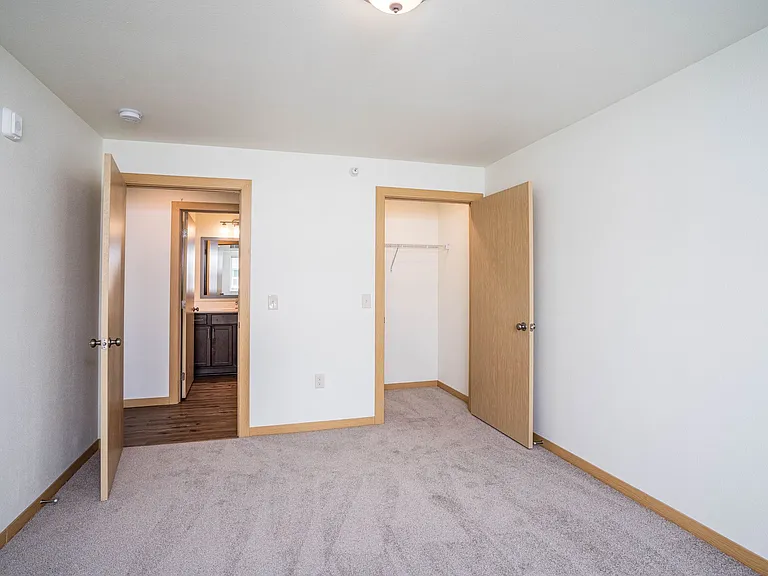 1221 Enterprise Dr E — Photo 19