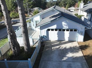 1302 Seacrest Ln, Brookings, OR 97415