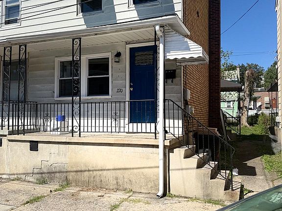2nd image of 220 North St