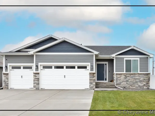 5618 Dayton Dr, Cheyenne, WY 82009