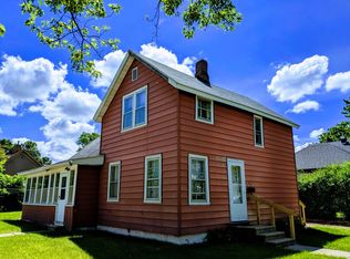 1132 Charles St, La Crosse, WI 54603