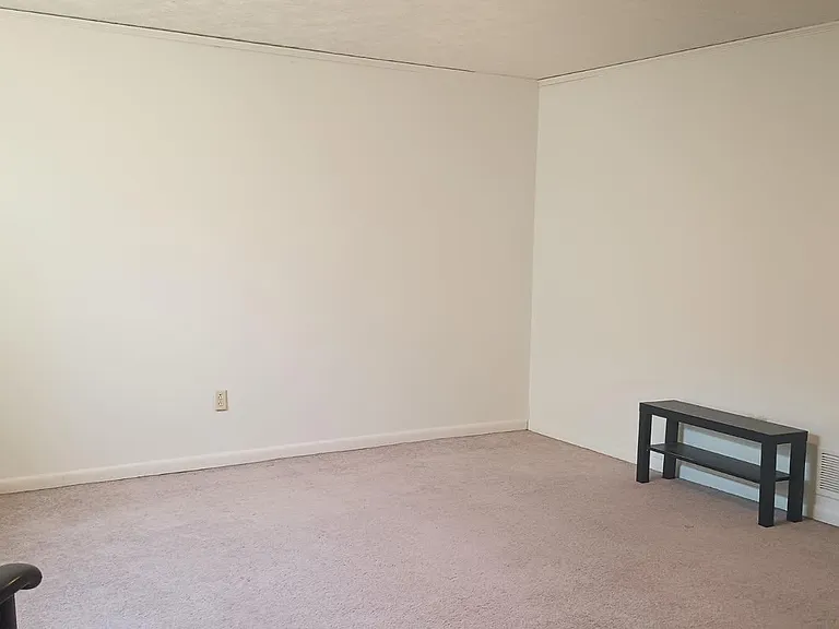 1601 S Dorchester Dr — Photo 16
