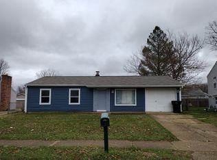 4016 Eastmont Dr, South Bend, IN 46628