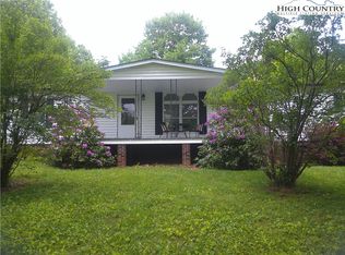 139 Three Top Cir, West Jefferson, NC 28694