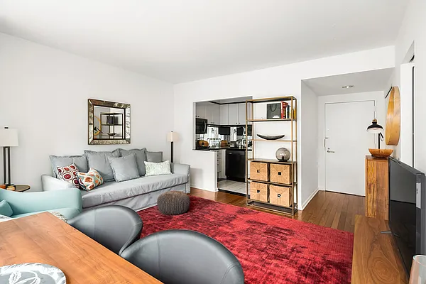 Rented by Douglas Elliman | media 2