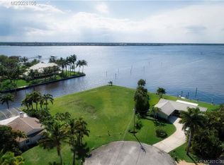 2832 NW Saint Lucie Ln, Stuart, FL 34994
