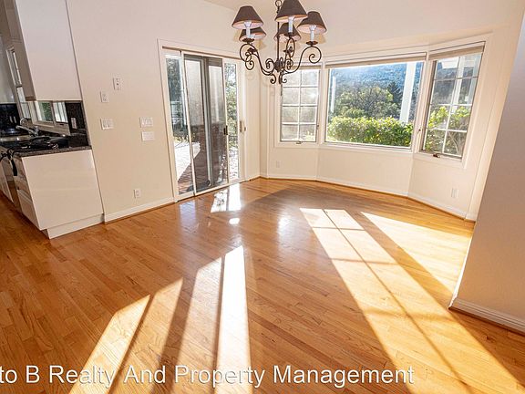 5th image of 19208 Panorama Dr
