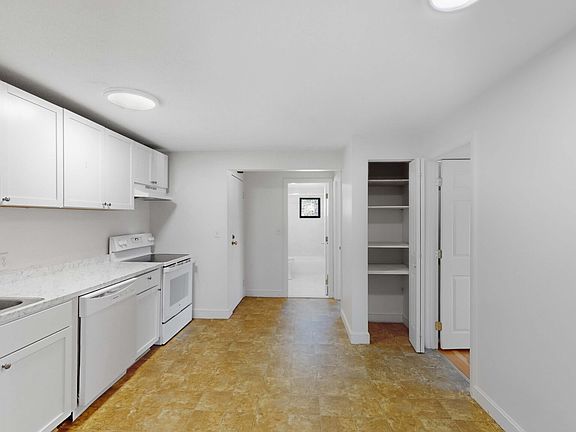 5th image of 175 W Wyoming Ave #42
