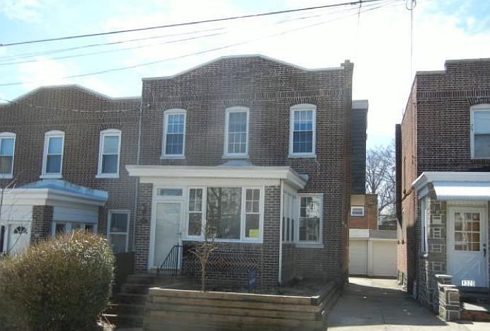 1st image of 1318 Linden St