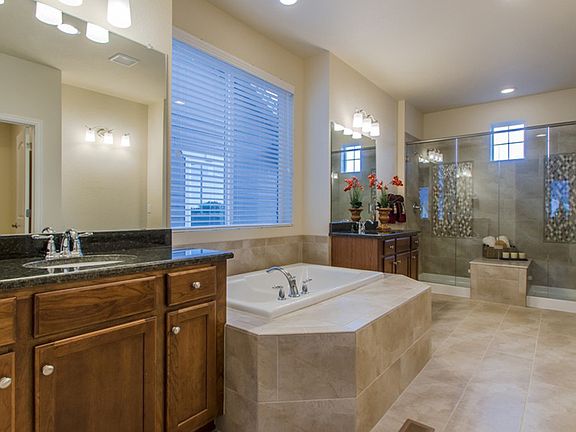 Owner s bath
