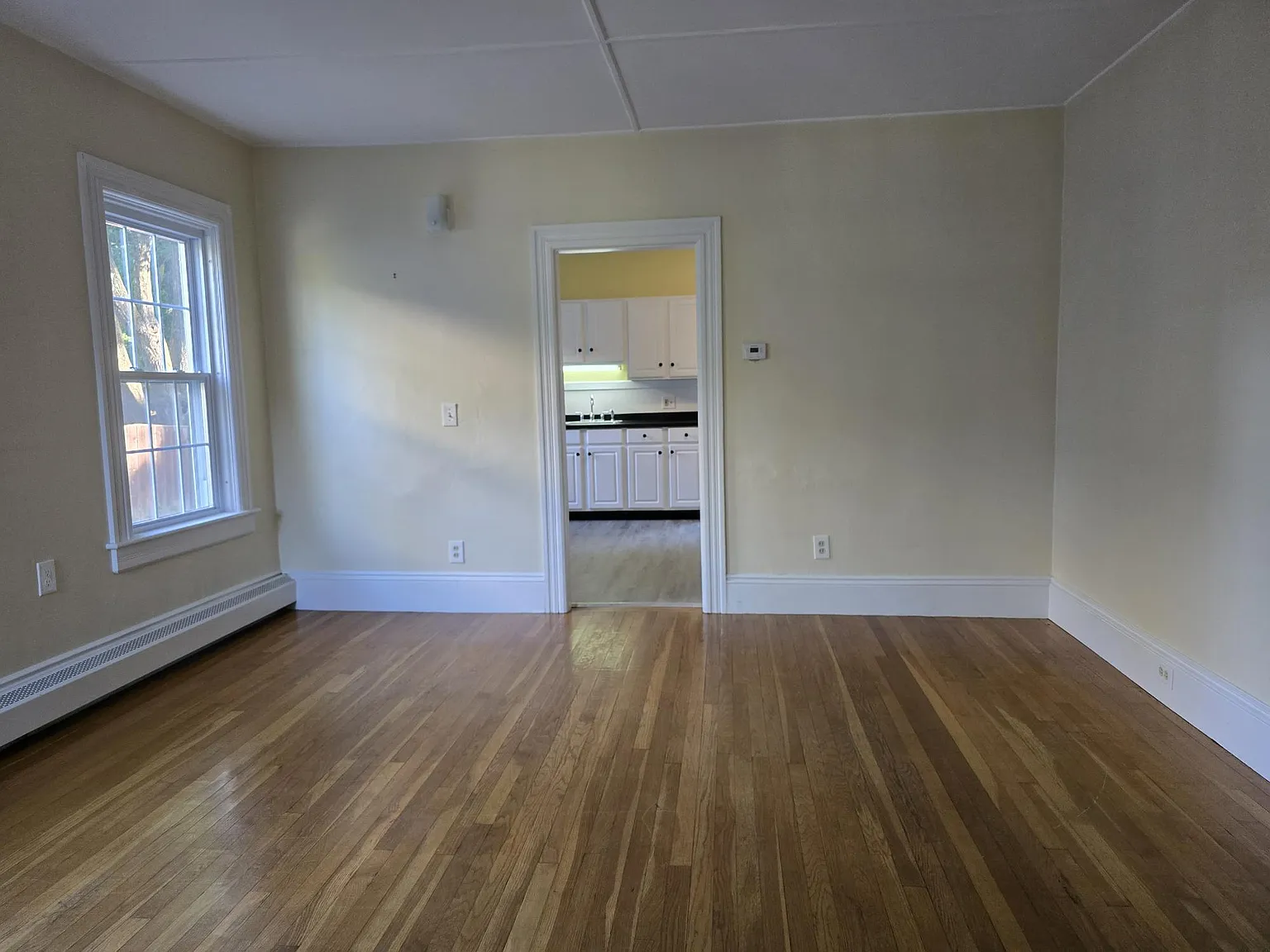 186 Beach St — Photo 3