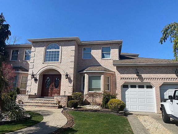 3rd image of 35 Adlers Ln