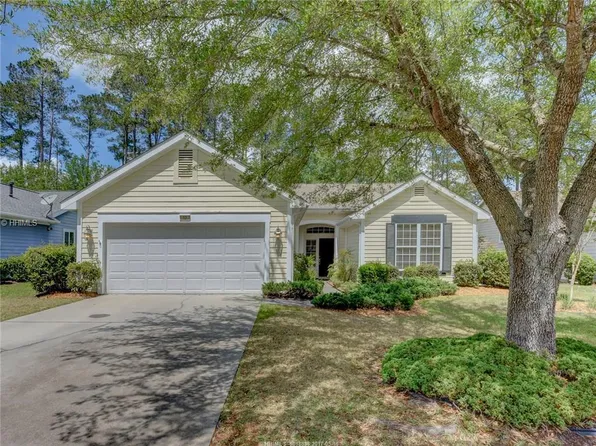 12 Coburn Dr E, Bluffton, SC 29909