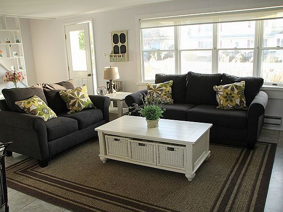  1st Floor Living Room