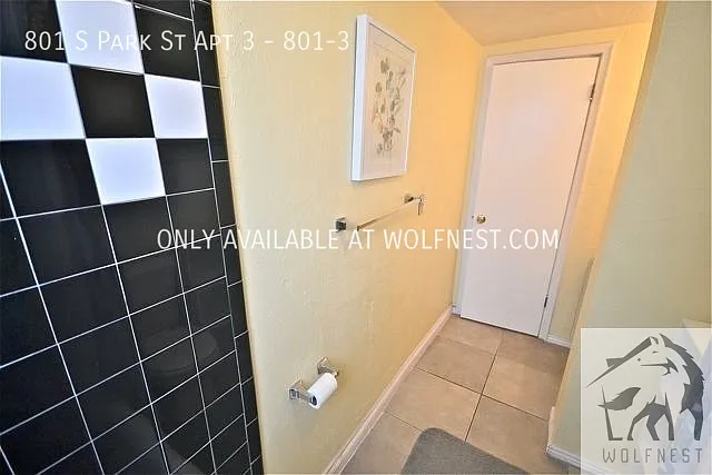 801 S Park St #3 — Photo 11