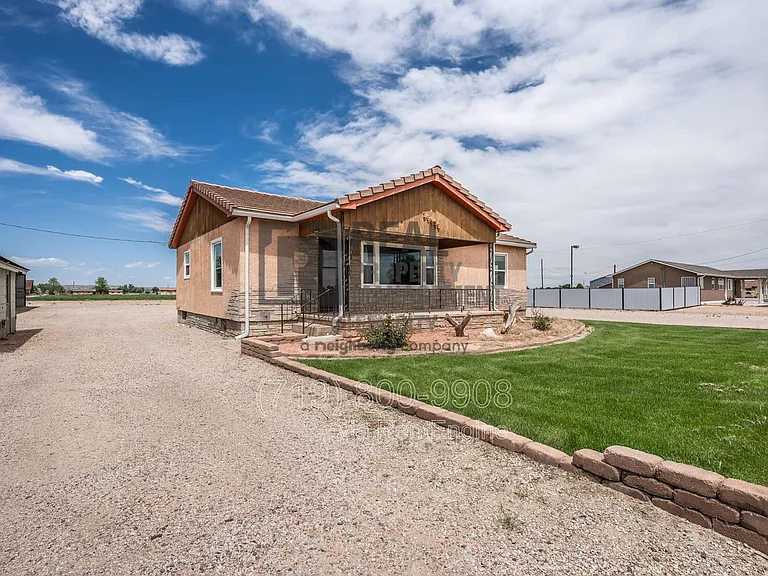26539 Gale Rd — Photo 2