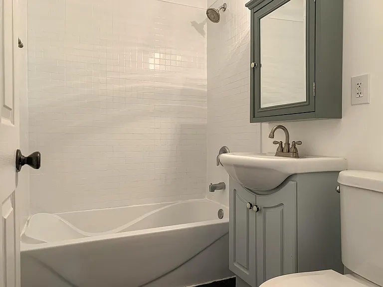 Full bathroom #1 on main level.