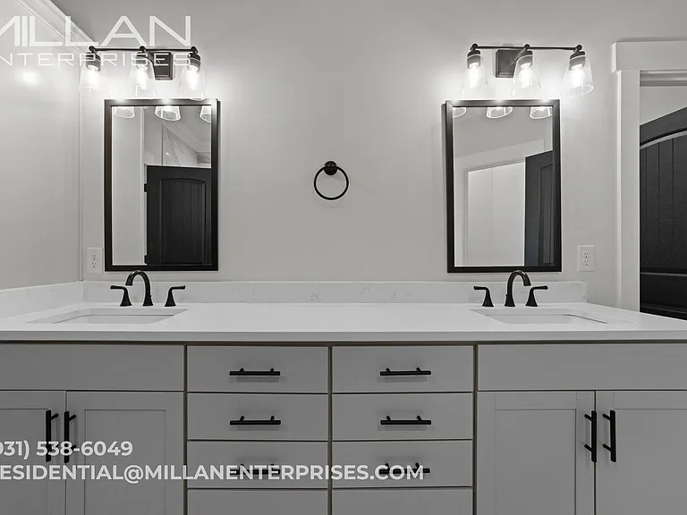 1065 Veridian Dr — Photo 19