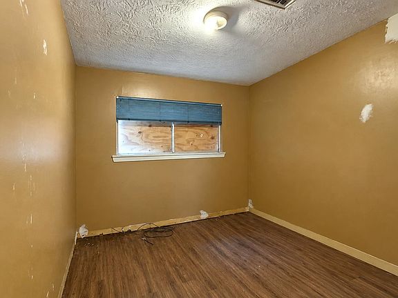 5th image of 4009 Vanderbilt St