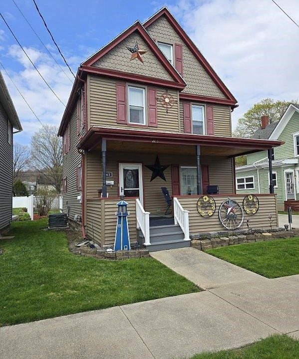 1st image of 263 Grand St