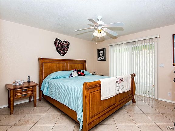 3rd image of 4476 S Heather Ave