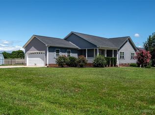 240 Lone Pine Rd, Statesville, NC 28625