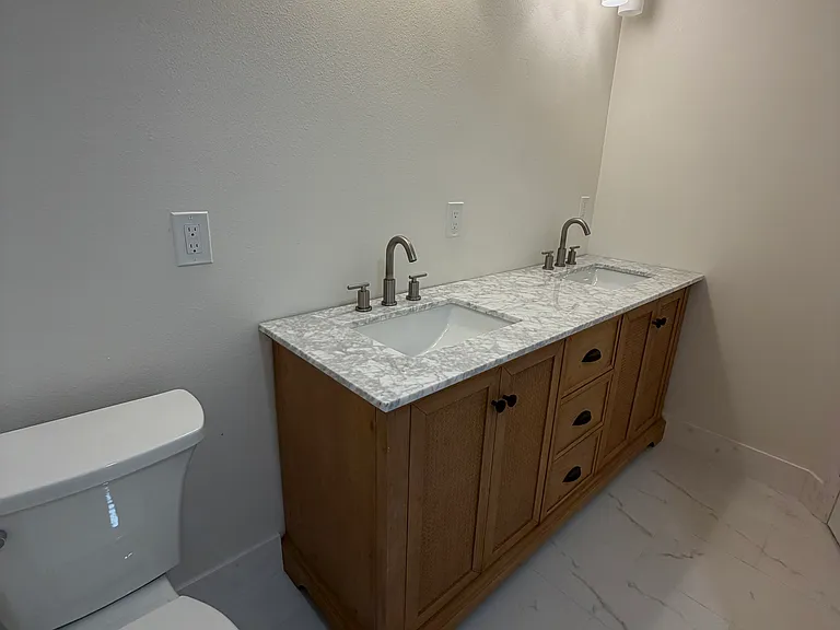 509 S Bayshore Dr #1 — Photo 21