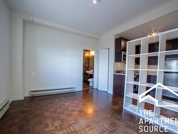 3rd image of 1402 N Lake Shore Dr #22N