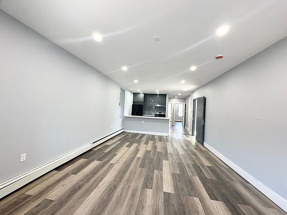 5th image of 23-63 Steinway St #2