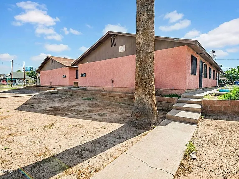 1123 W Fillmore St #2 — Photo 3