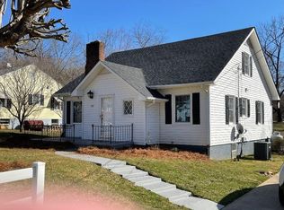 143 Reeves Ln, Elkin, NC 28621