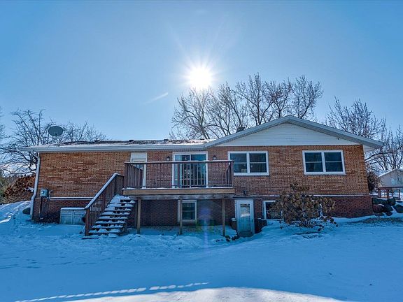 4th image of 2718 Hilltop Dr