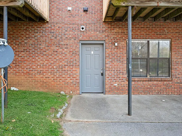 530 Hietts Ln — Photo 19