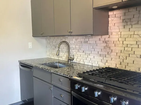 7526 Savannah St APT 104, Falls Church, VA 22043