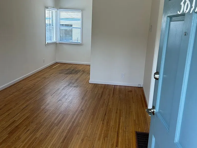 11030 36 Venice Boulevard 3801 #11 — Photo 2