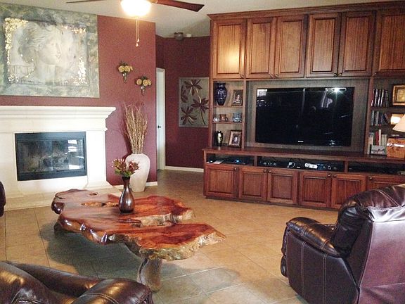 Main level living room