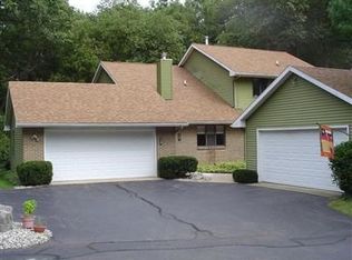 734 Charlemagne Blvd, Battle Creek, MI 49017