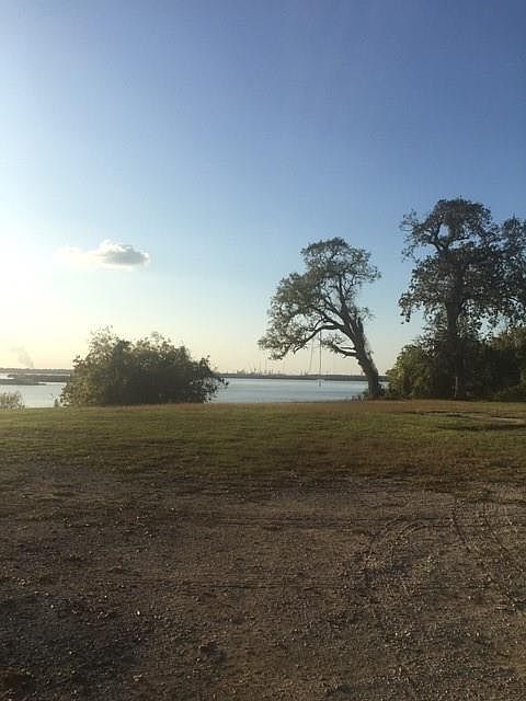 1st image of 0 Lakeside Dr