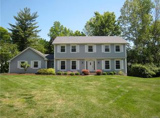 2320 Manor Ridge Dr, Chesterfield, MO 63017