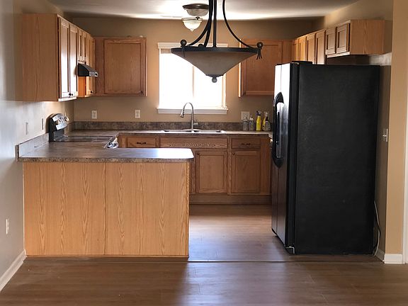 5th image of 1112 Fountain View Cir